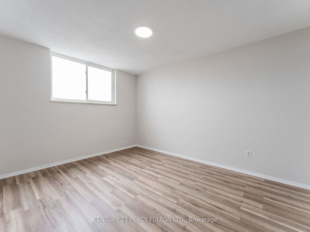911 - 1360 York Mills Rd
