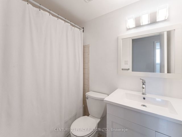 911 - 1360 York Mills Rd