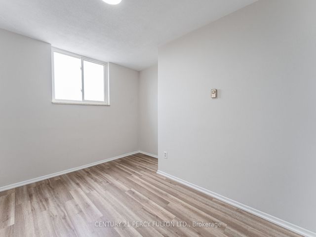 911 - 1360 York Mills Rd
