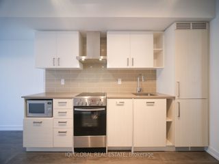 409 - 125 Redpath Ave