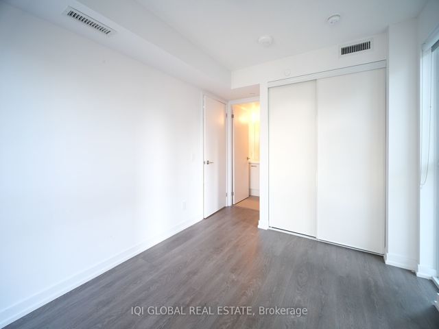 409 - 125 Redpath Ave