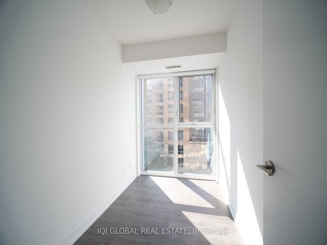 409 - 125 Redpath Ave