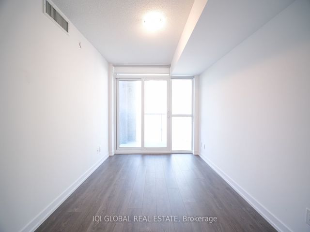 409 - 125 Redpath Ave