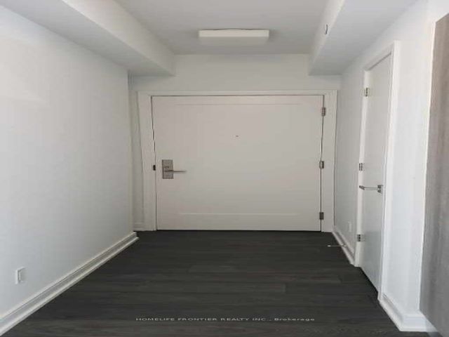 2204 - 3 Gloucester St
