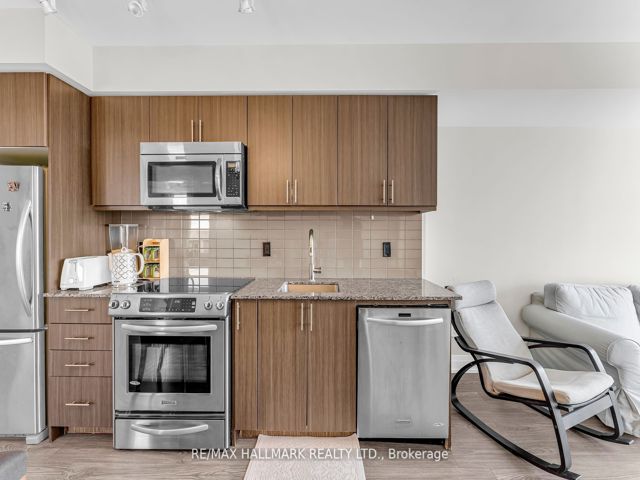 603 - 18 Graydon Hall Dr