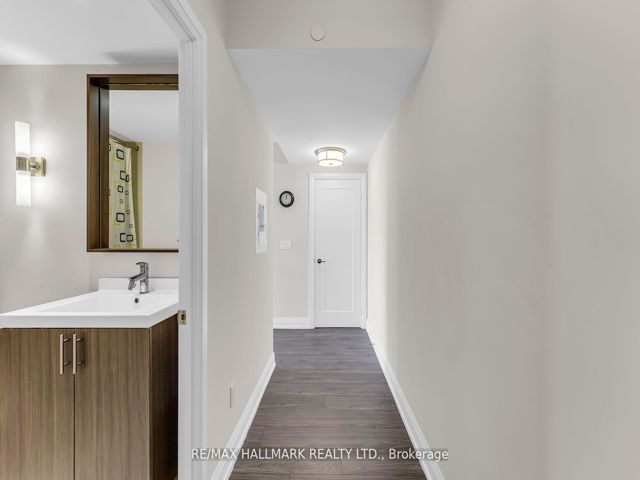 603 - 18 Graydon Hall Dr