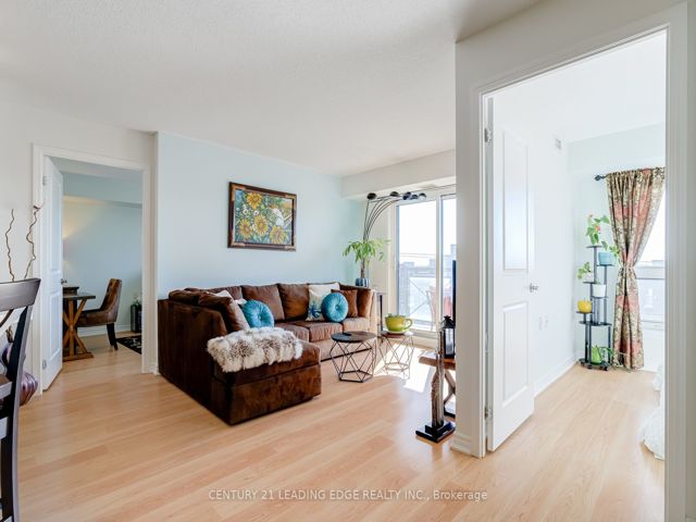 509 - 872 Sheppard Ave W