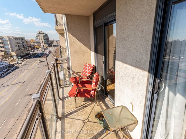 509 - 872 Sheppard Ave W
