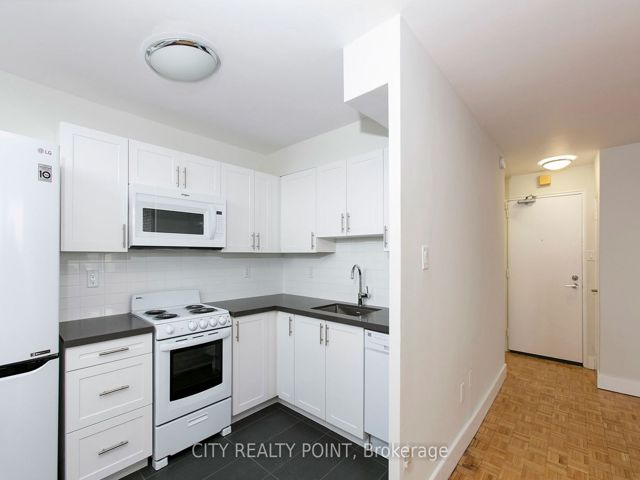 1104 - 485 Huron St