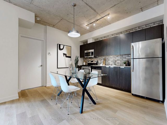 507 - 400 Wellington St W