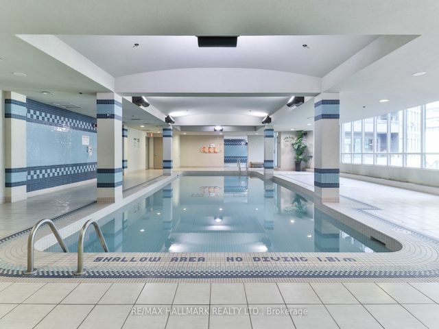 1701 - 51 Lower Simcoe St
