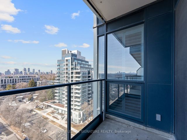 1016 - 2885 Bayview Ave