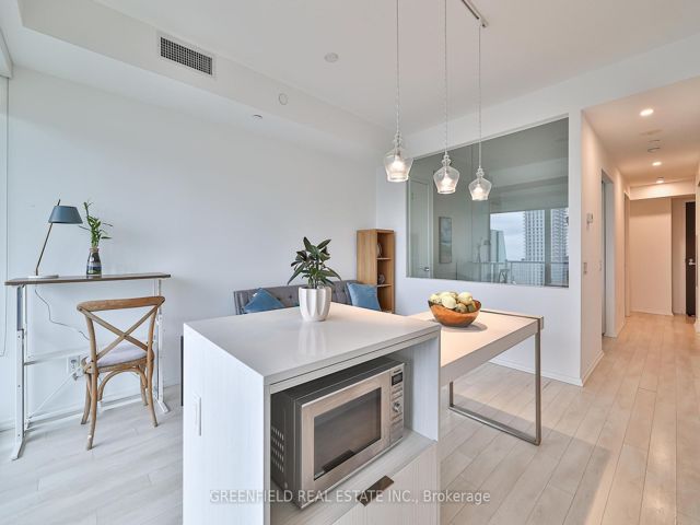 2304 - 197 Yonge St E