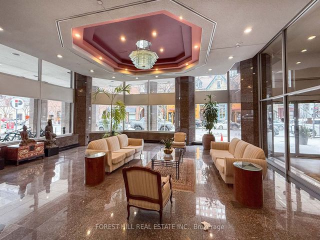 2811 - 38 Elm St
