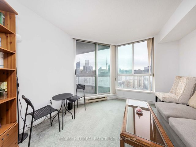 2811 - 38 Elm St