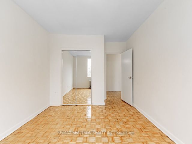 107 - 2895 Bathurst St
