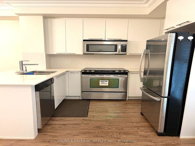 Th8 - 5 Oakburn Cres