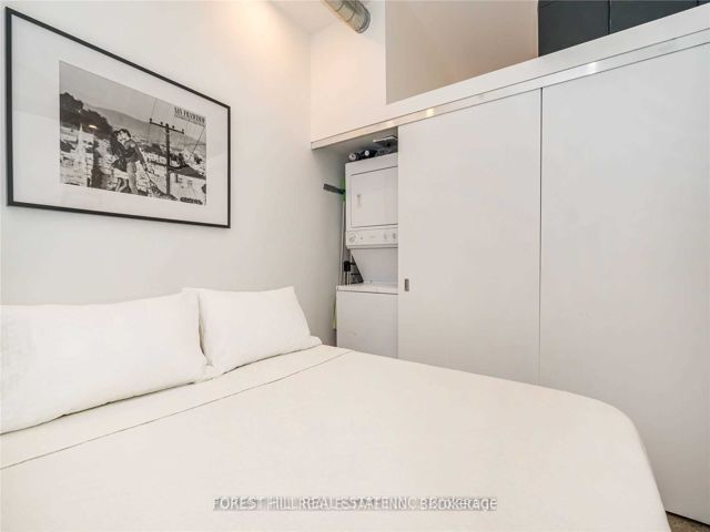 405 - 549 King St E