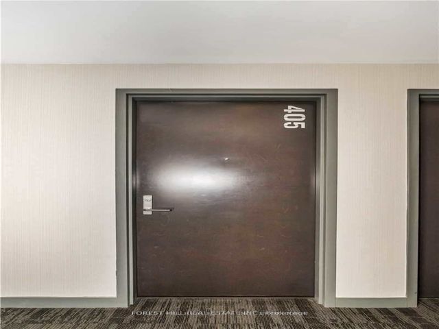 405 - 549 King St E