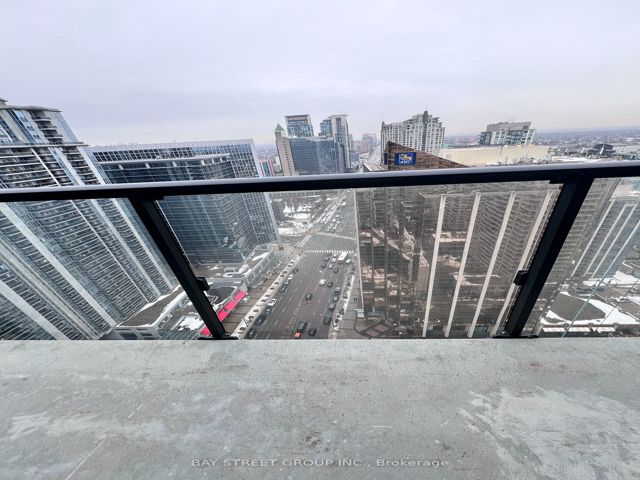 3017 - 4955 yonge St