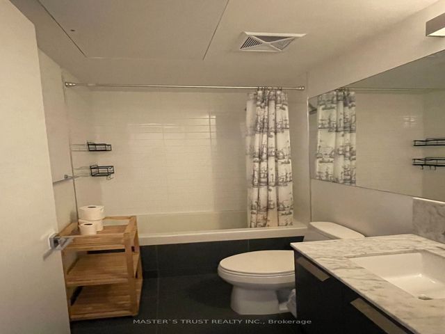 1106 - 57 St Joseph St