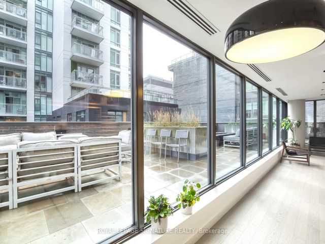 1413 - 111 Bathurst St