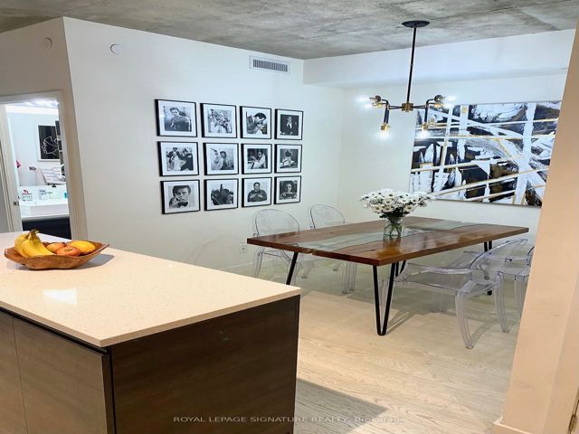 1413 - 111 Bathurst St