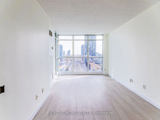 1709 - 18 Yonge St