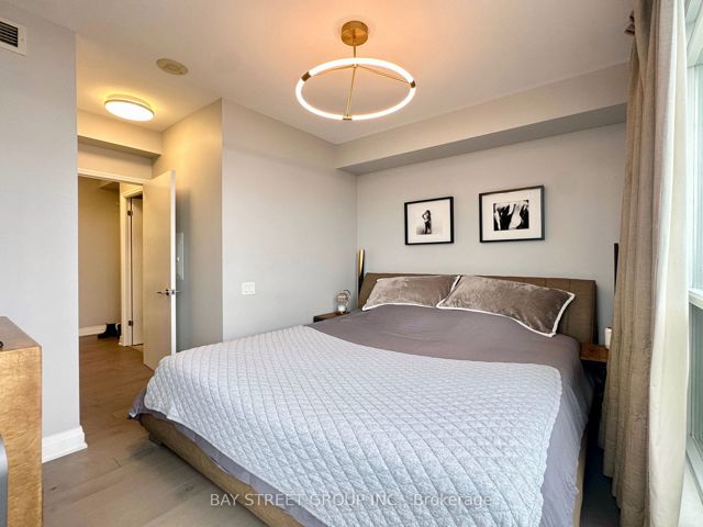3101 - 25 Carlton St