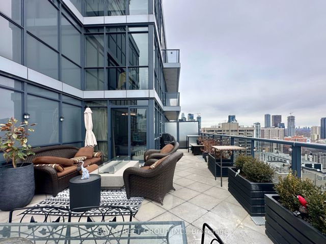3101 - 25 Carlton St