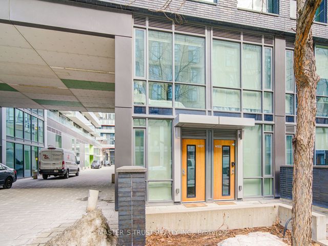 N101 - 455 Front St E