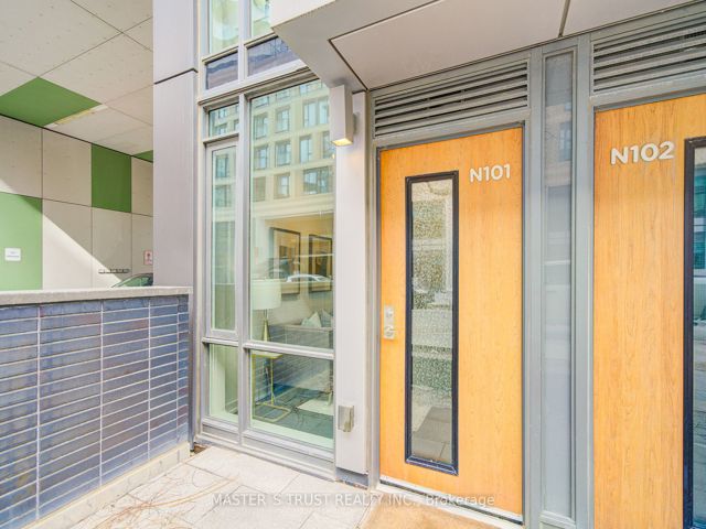N101 - 455 Front St E