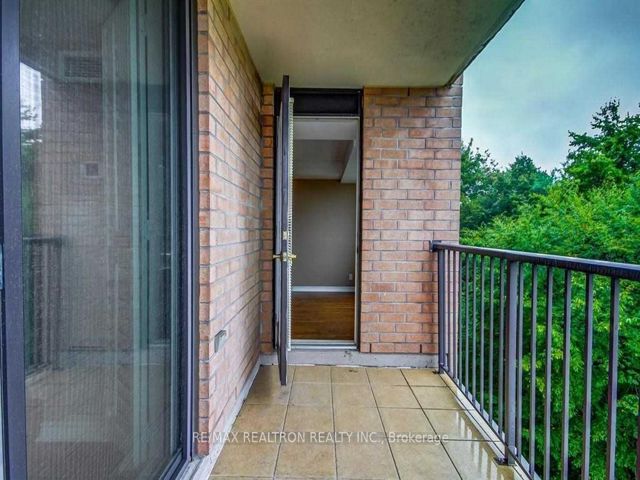 414 - 16 Dallimore Circ