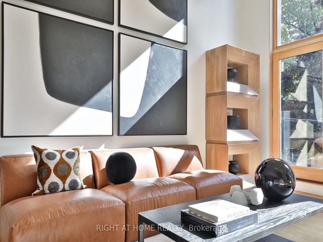 PH 1 - 225 Brunswick Ave