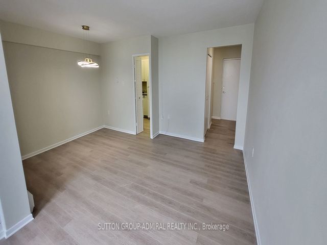 1409 - 130 Neptune Dr