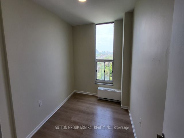 1409 - 130 Neptune Dr