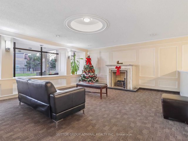 1409 - 130 Neptune Dr