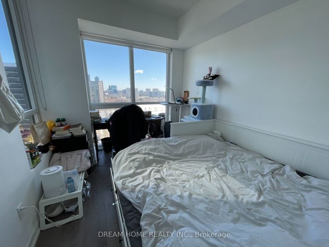 1208 - 50 Forest Manor Rd