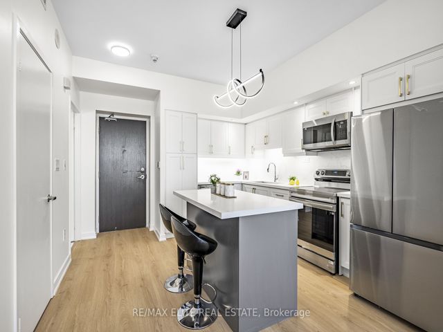 3805 - 25 Capreol Crt