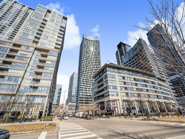 3805 - 25 Capreol Crt