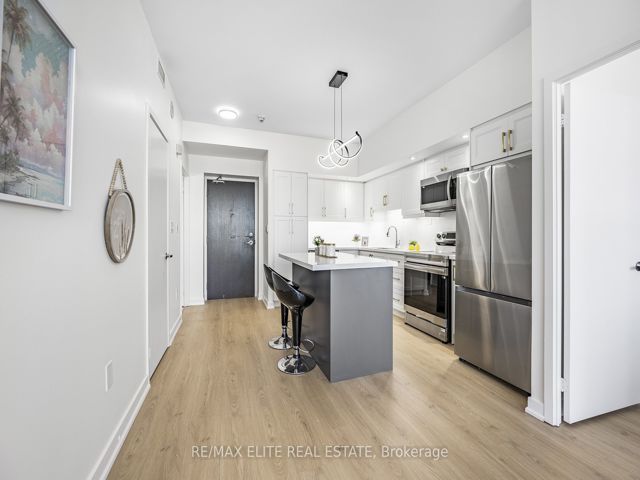 3805 - 25 Capreol Crt