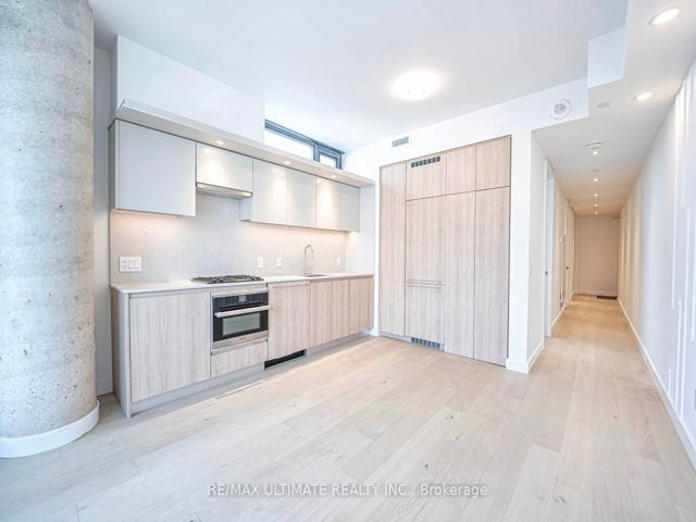 907 - 81 Wellesley St E