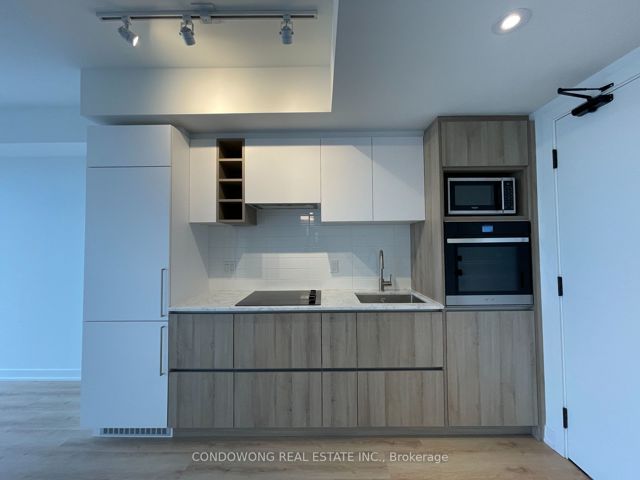 1211 - 319 Jarvis St