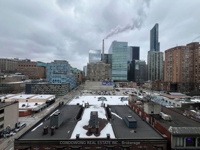1228 - 111 Elizabeth St