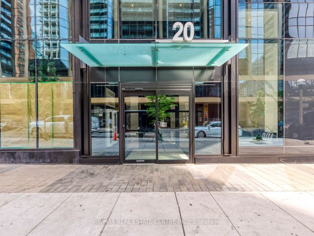 406 - 20 Edward St