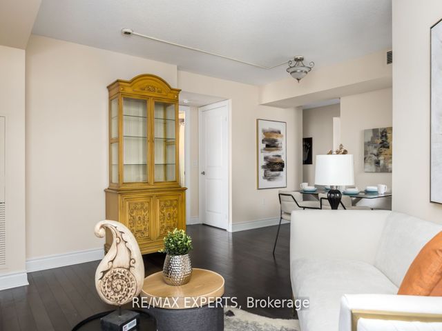 1426 - 500 Doris Ave