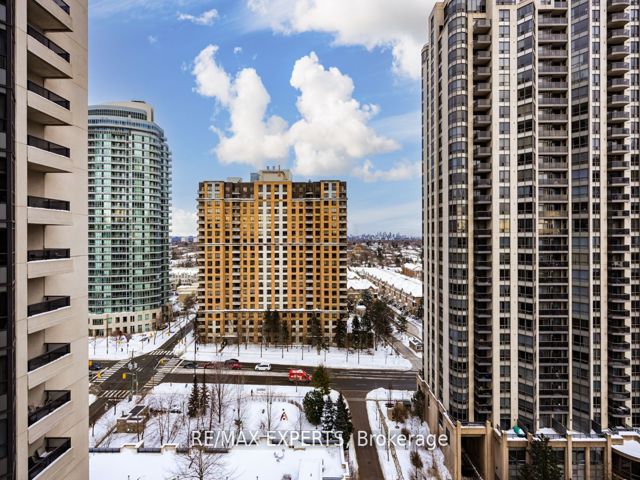 1426 - 500 Doris Ave