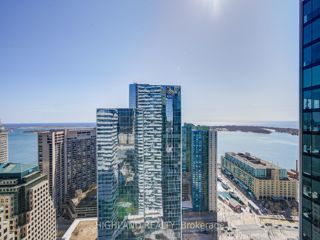 3909 - 100 Harbour St