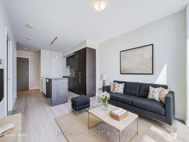 3909 - 100 Harbour St