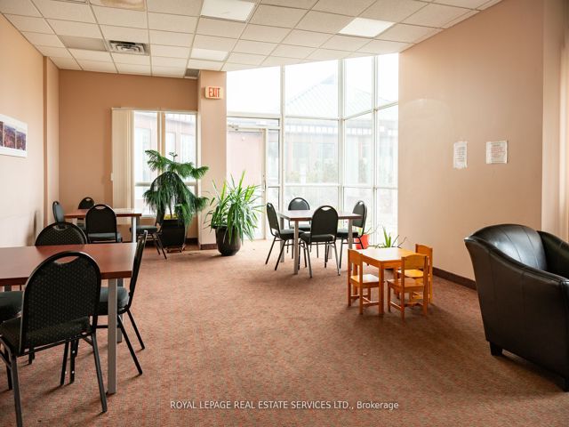 212 - 7 Concorde Pl